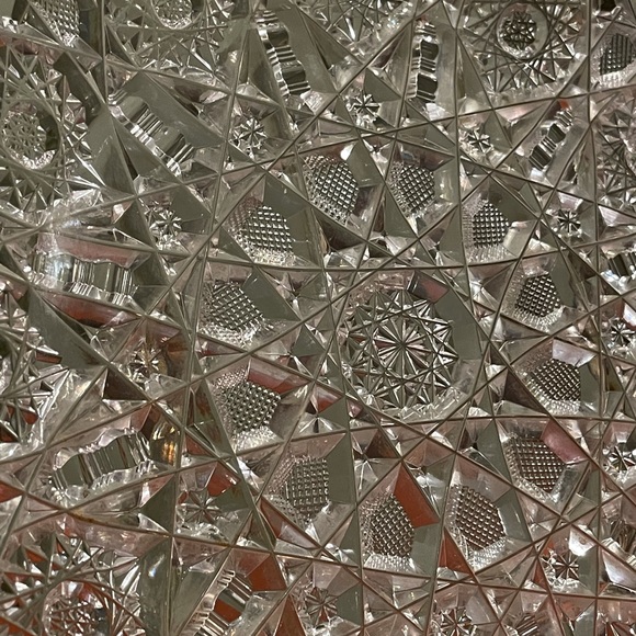 Elmira cut glass circle dish - Picture 3 of 6